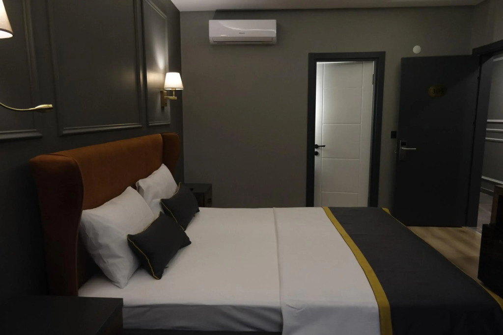 The Pearl Airport Hotel
