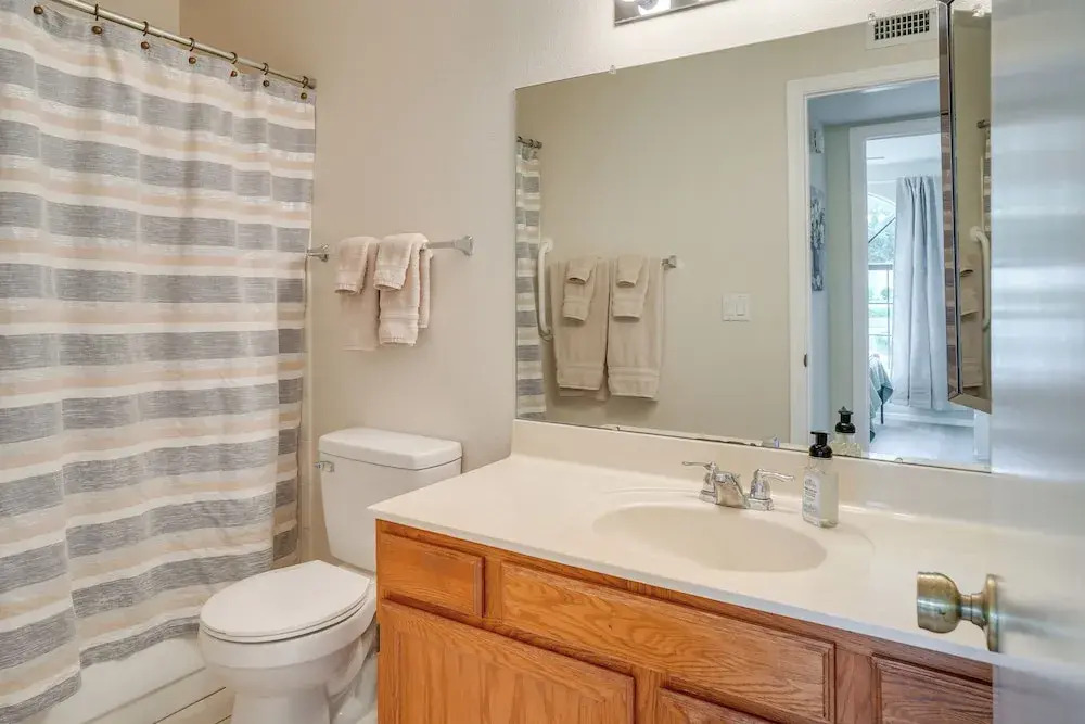 Patio + Pool Access: Golf Getaway in Peoria