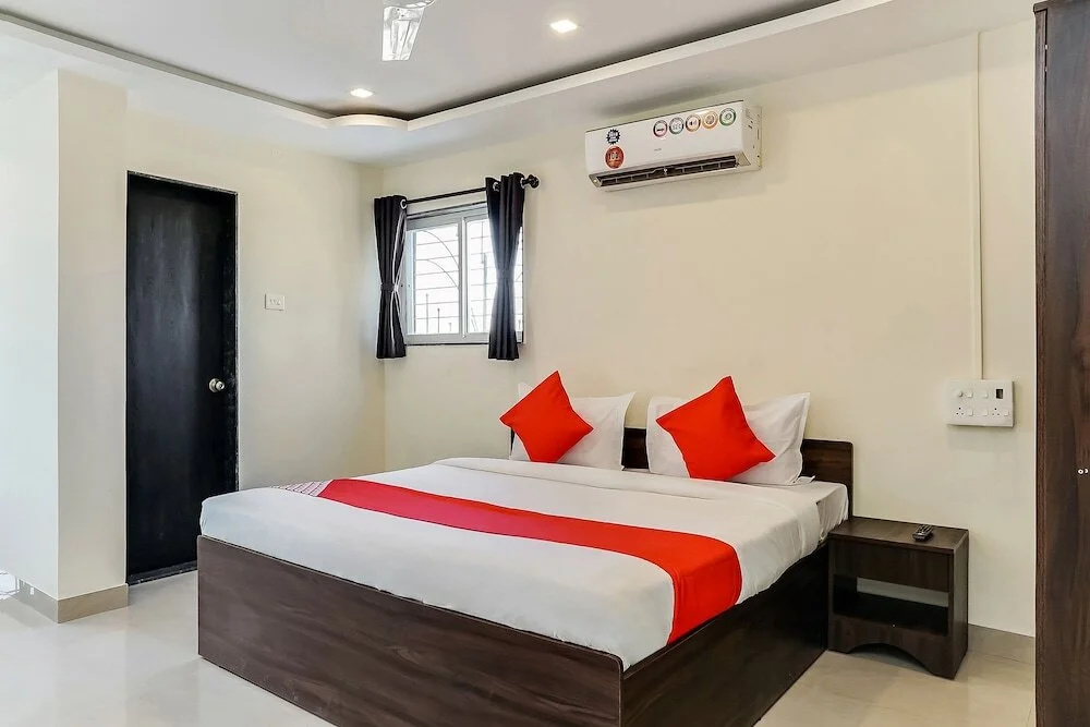 United Star Hotel By OYO Rooms