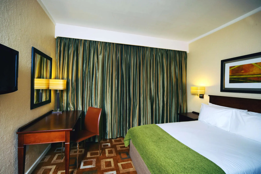 Garden Court OR Tambo International Airport