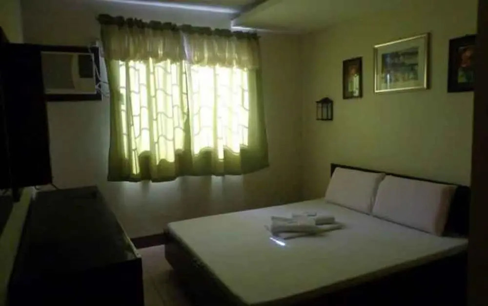 OYO 663 Paradise Apartelle Novaliches