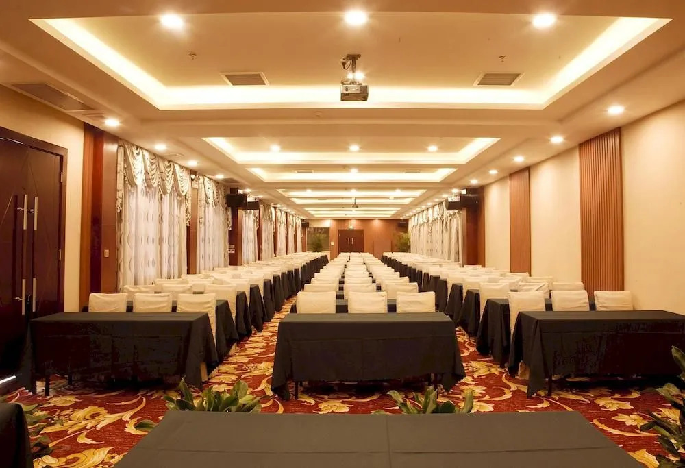 Guilin Golden Crown International Hotel