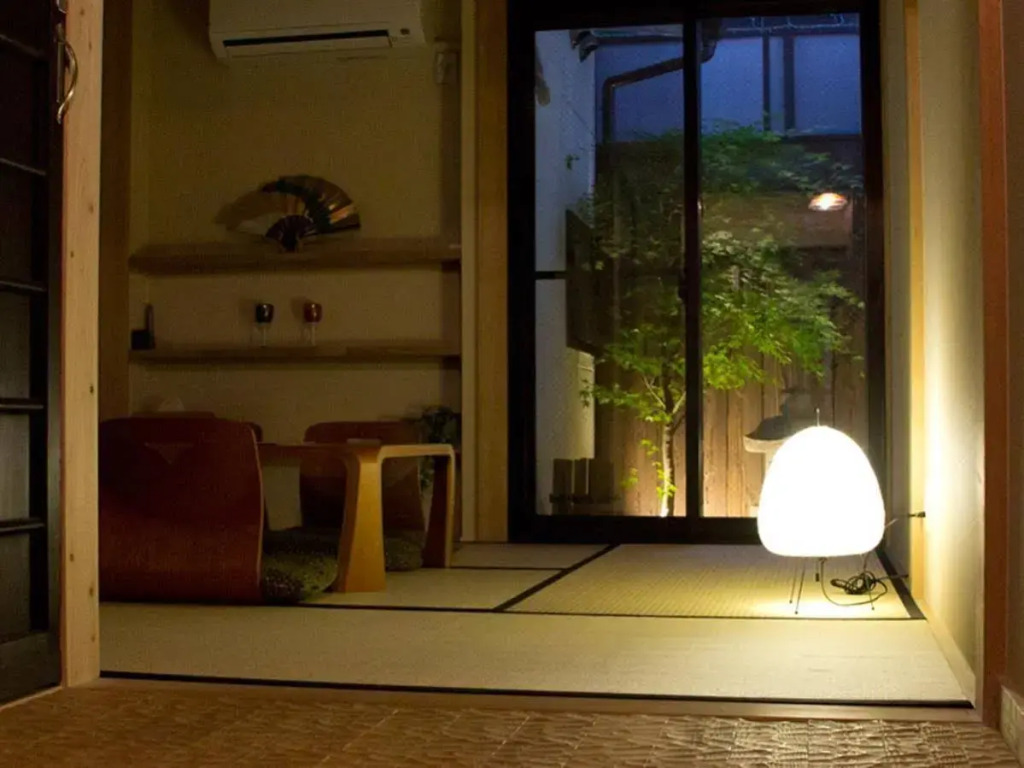 Wakakusa-An Private Machiya near JR Nijo Station