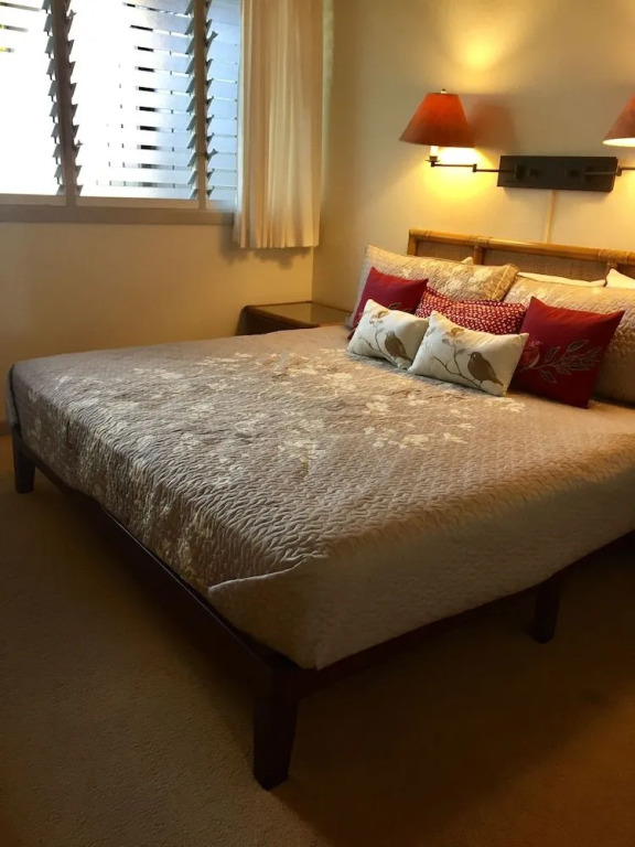 Lower Honoapiilani Condo #208 2 Bedrooms 2 Bathrooms Condo