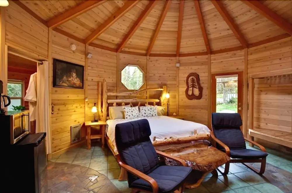 Stormking Hotel at Mt. Rainier