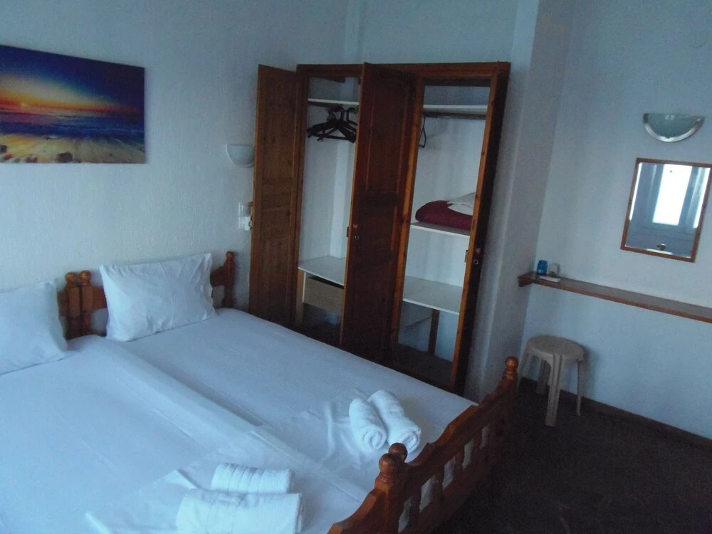 Studios Milos Skopelos-Where the Sea Meets the Sky