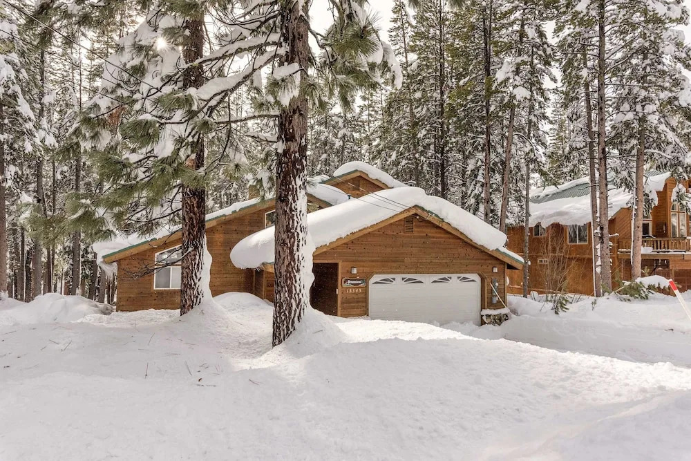 Tahoe Donner Home - Walk to Trout Creek by RedAwning