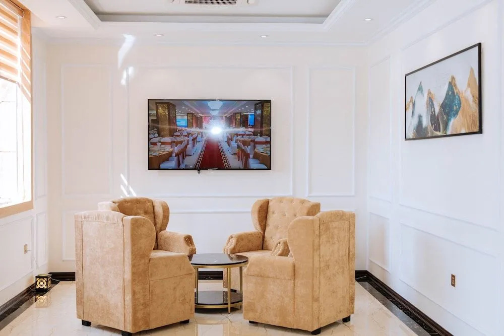 Thông Đỏ Hotel