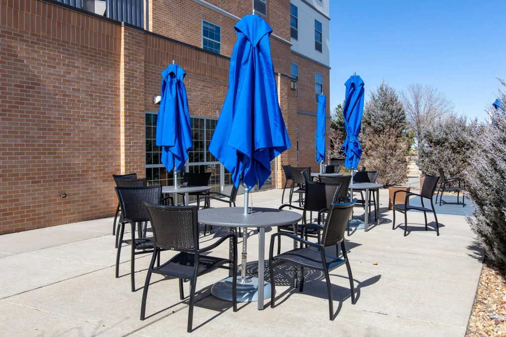 Holiday Inn Express & Suites Englewood - Denver South by IHG