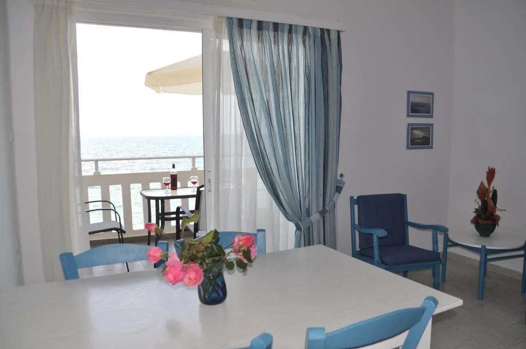 Parianna Apartments