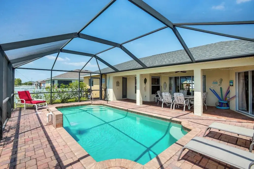6 Mi to Waterpark: Tropical Home in Cape Coral