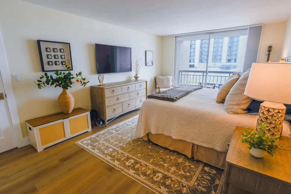 Unit 406 South Hampton Modern Coastal Living With Scenic Views 2 Bedroom Condo