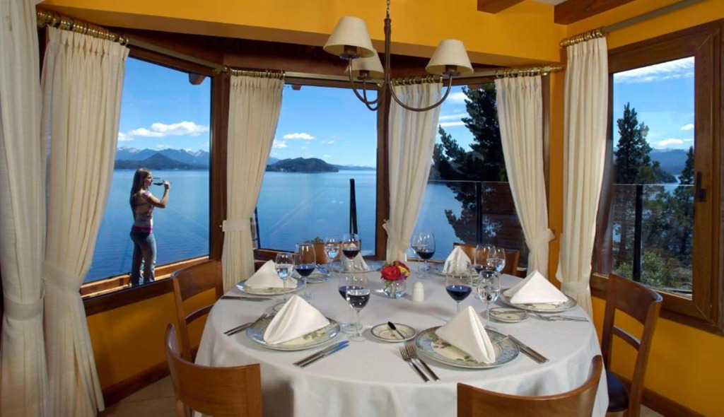 Charming Residences & Suites with Private Spa