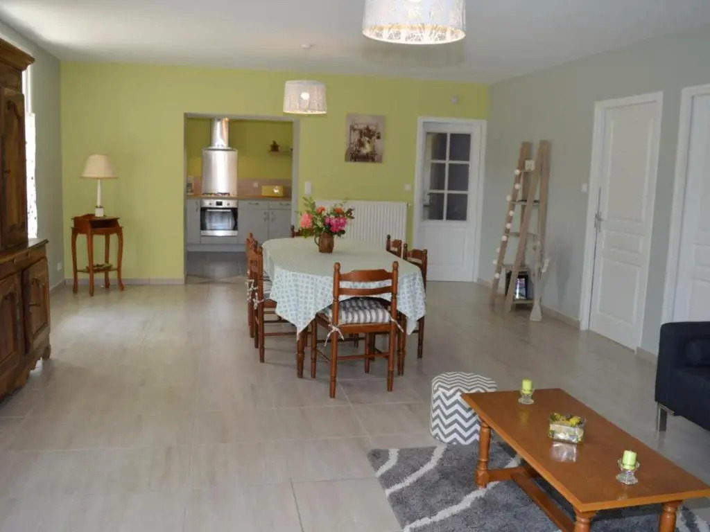 Gîte Braye-Sous-Faye, 4 pièces, 6 personnes - FR-1-381-214