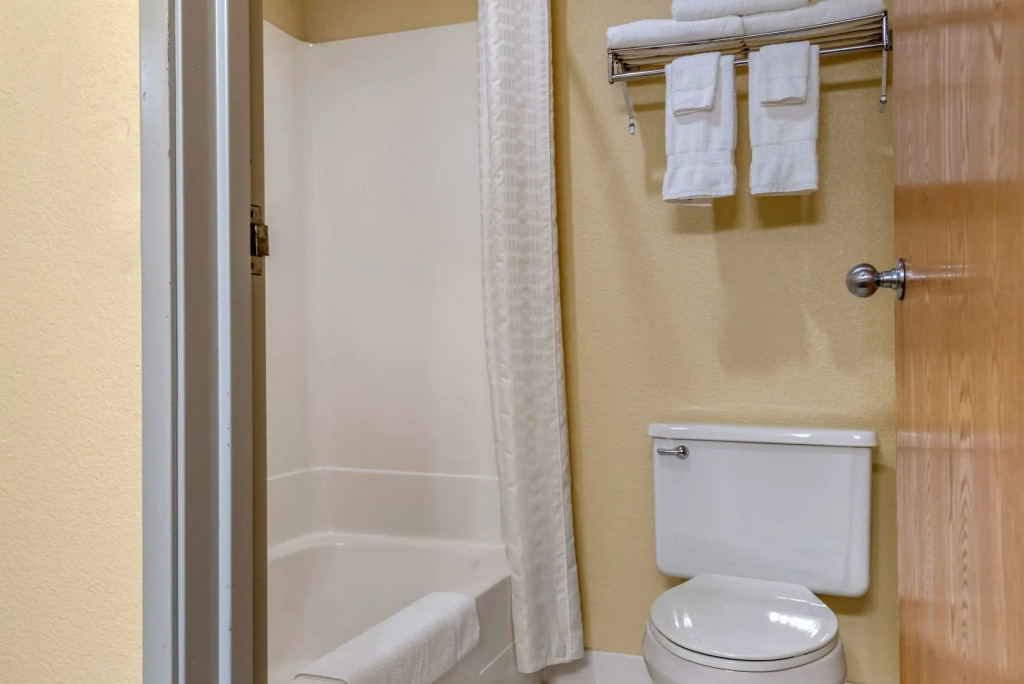 Coratel Inn and Suites By Jasper River Falls