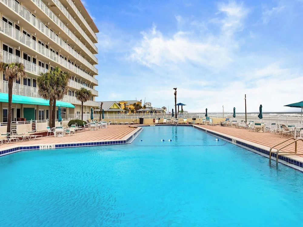 Harbour Beach Resort 105