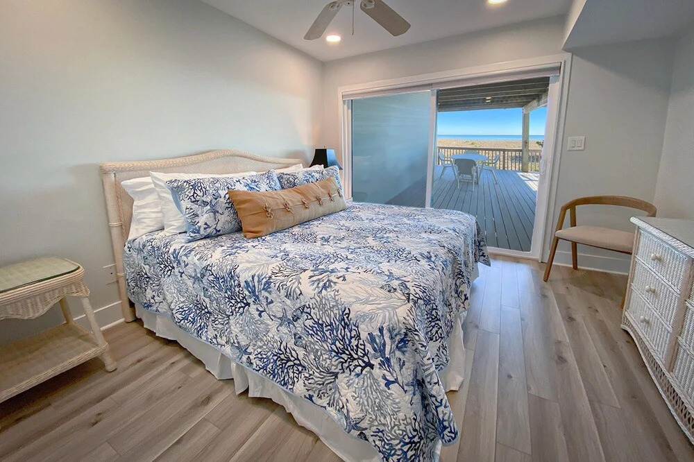 Aqua Vista by Sea Scape Properties
