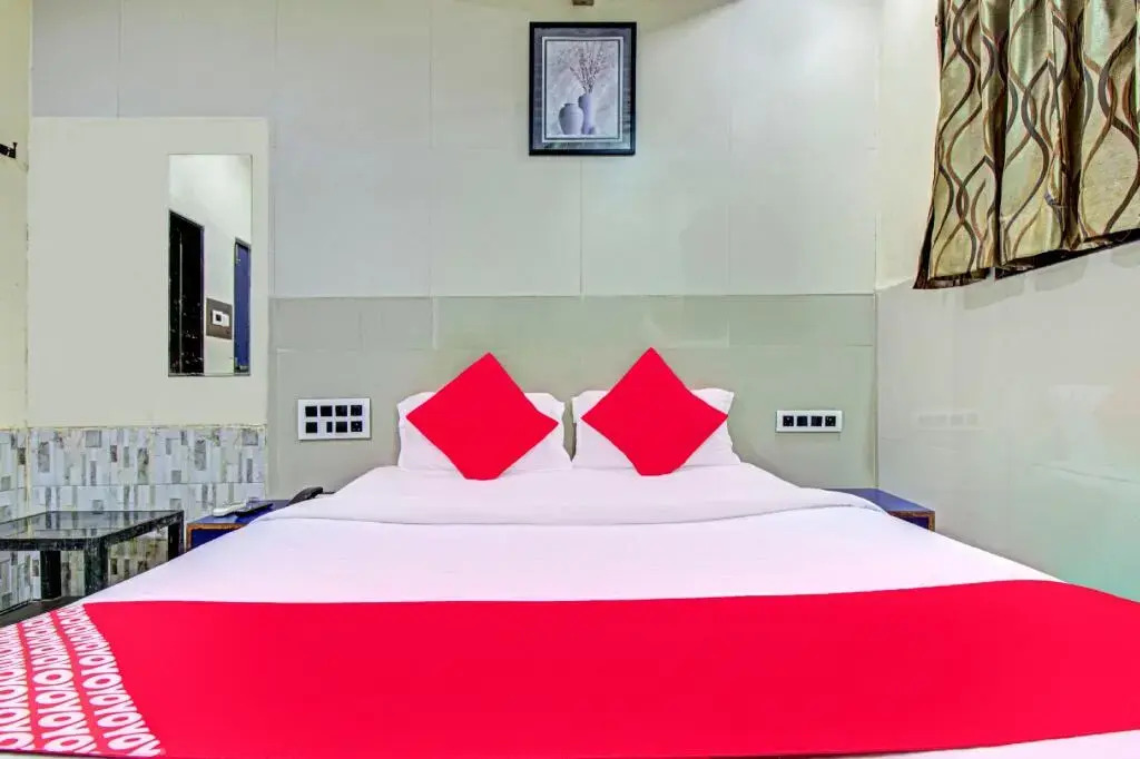 Hotel Planet by OYO Rooms