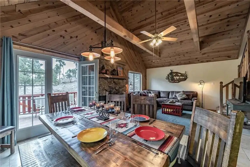 Casa Del Rey - Three Bedroom Cabin with Hot Tub
