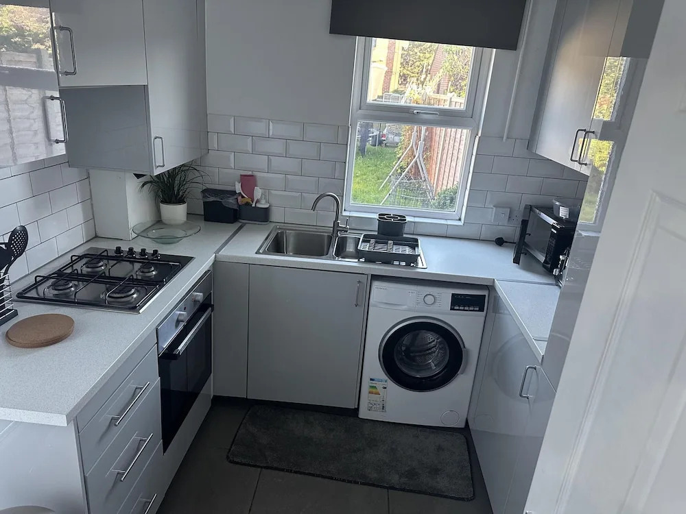 Modern 3bed Garden House in Croydon, London ,uk