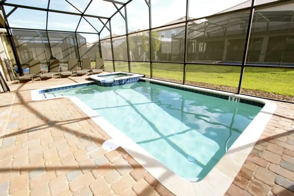 Champions Gate 1433