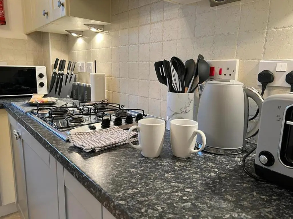 Boleyn Avenue by Incredible Stay