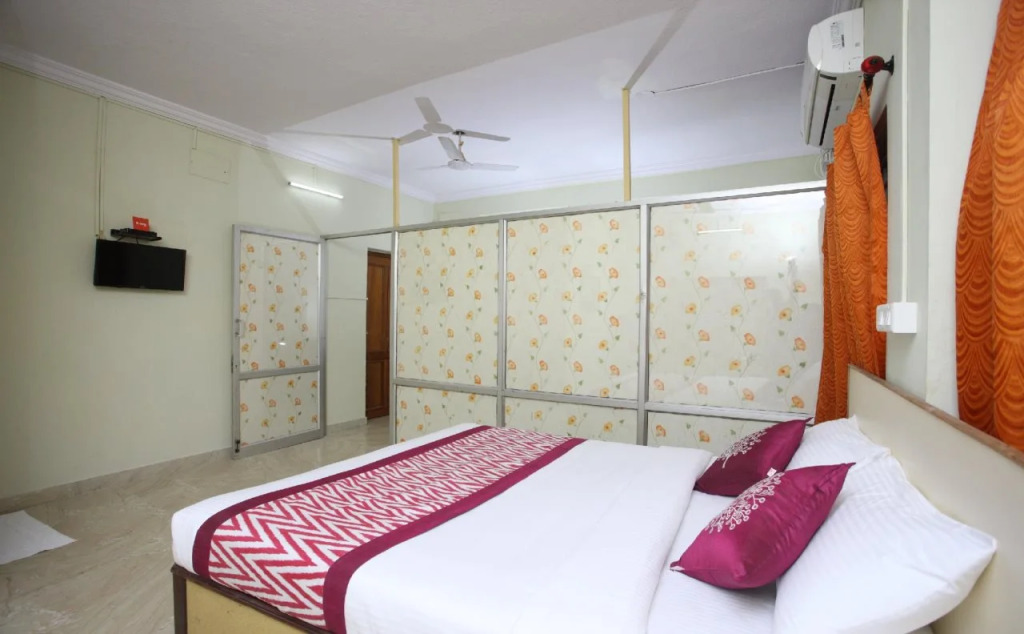 Hotel Sunshine Residency