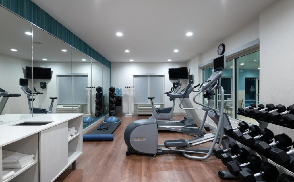 Holiday Inn Express & Suites Florence I-95 & I-20 Civic Ctr by IHG