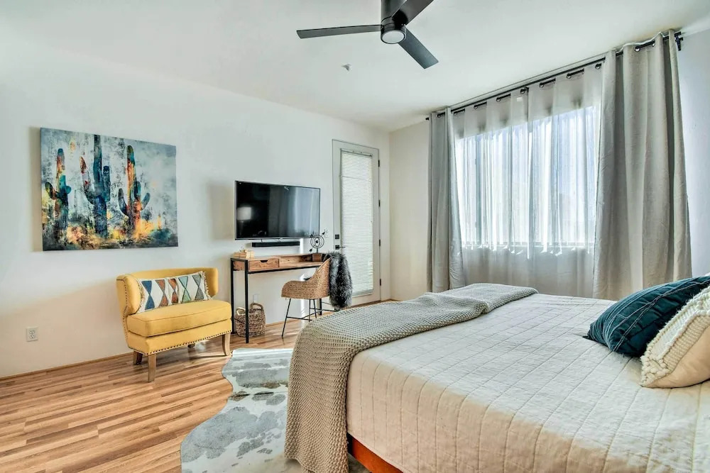 Pool Access: Mountain-view Condo in Fountain Hills