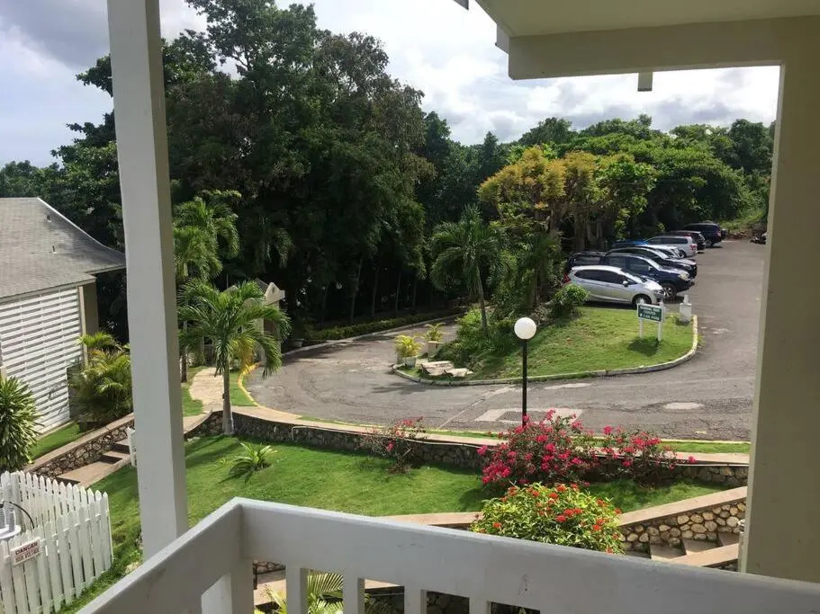 Ocho Rios 2 Bedroom Apartment/Flat