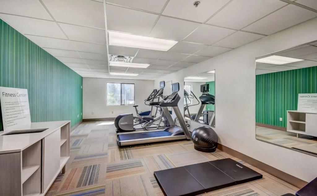 Holiday Inn Express & Suites Greenville Airport i85 by IHG