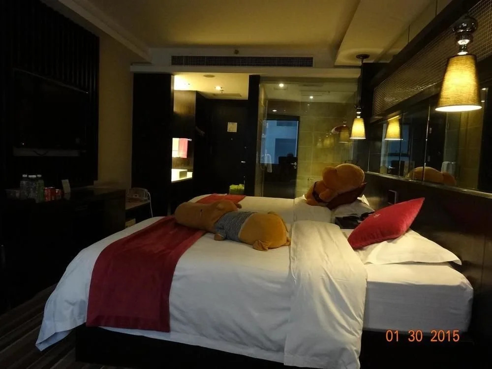 Lemon Hotel