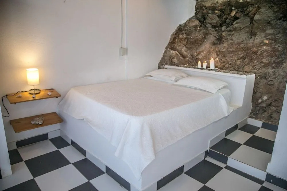 Akela Gaira Hotel