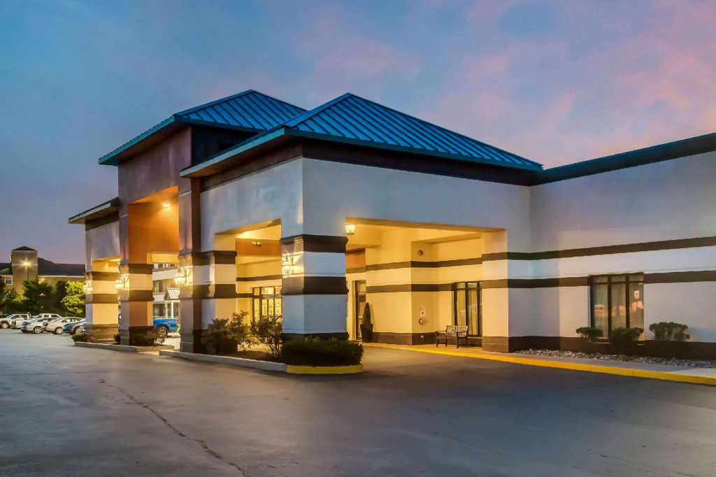 Exton Hotel and Conference Center