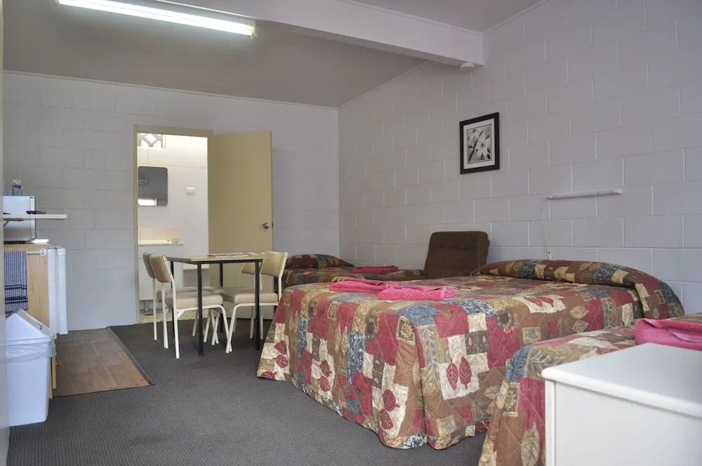 Wagon Wheel Motel & Units