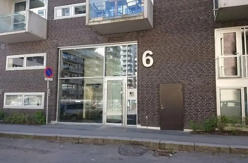 StayPlus Apt in Trendy Area Balcony