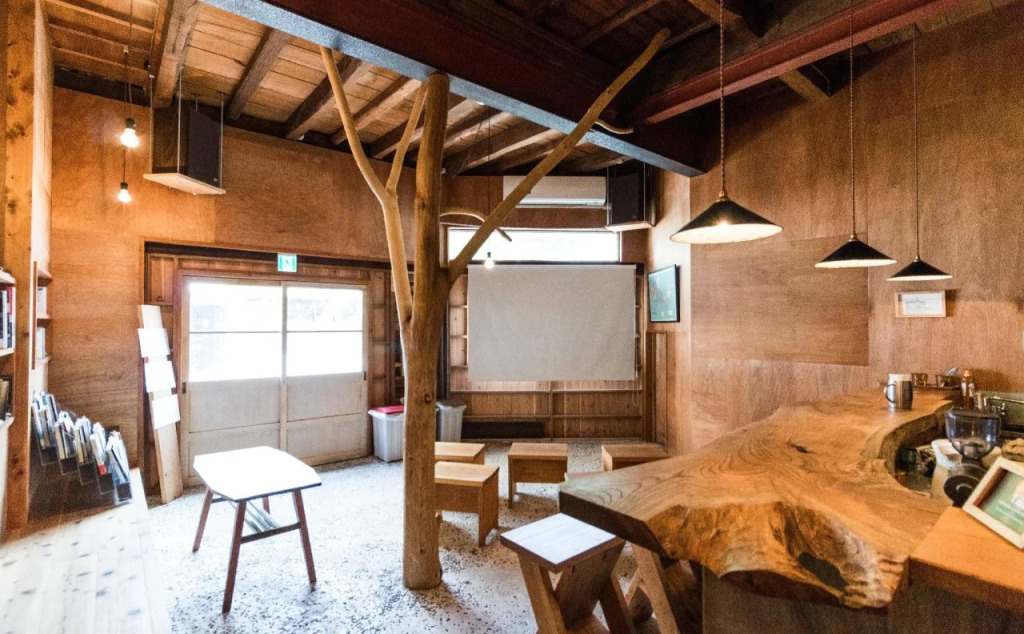 Hostel LnK (LODGING & KIN) - Hostel