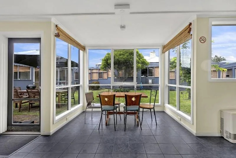 Newport Home Stay and Lodge
