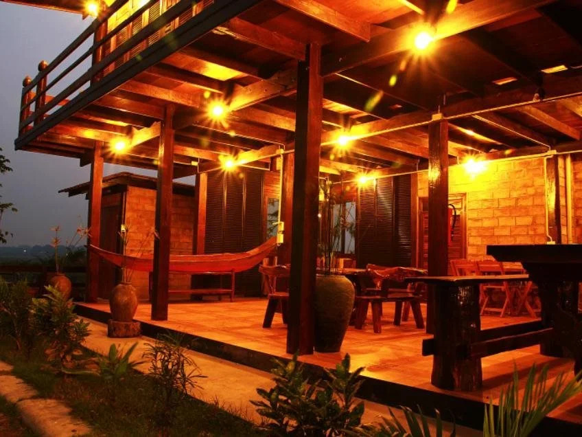 Bangplamo River View Resort