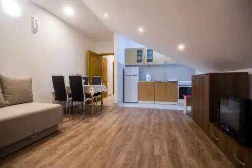Apartmani Mirjana
