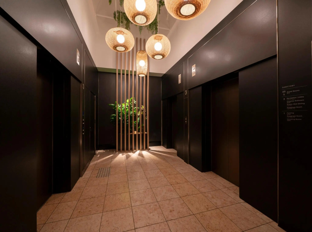 ORIENTAL HOTEL UNIVERSAL CITY