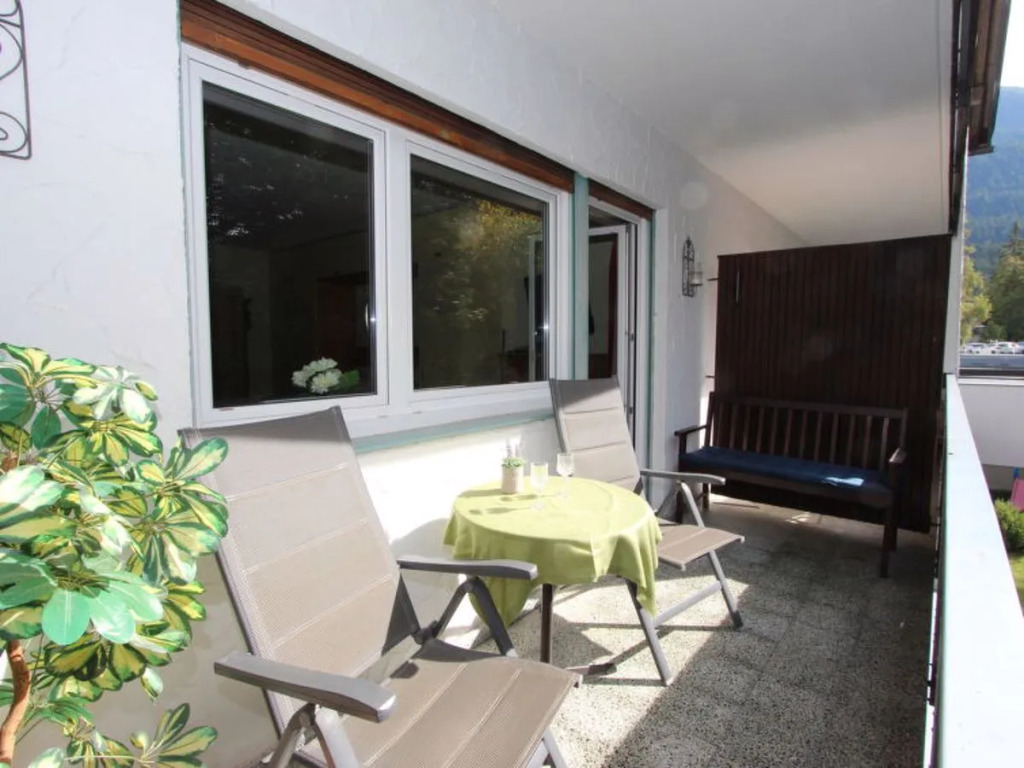 Am Birkenhain 13930