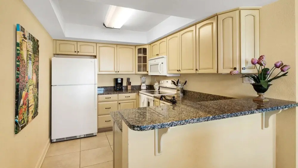 Regency Towers 603 East - One Bedroom Condo