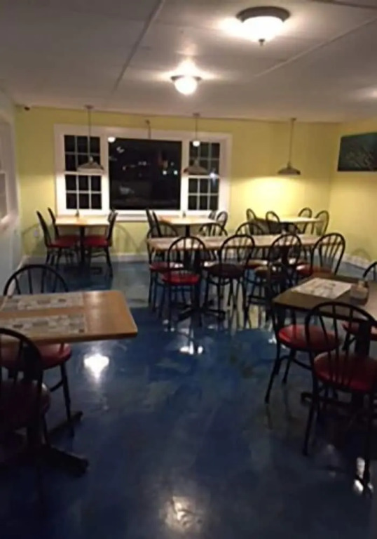 Lake Inn and Restaurant