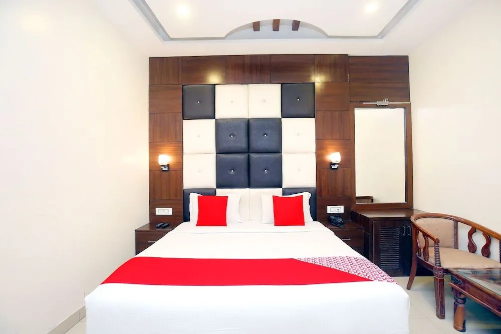 Oyo 40111 Hotel North Inn