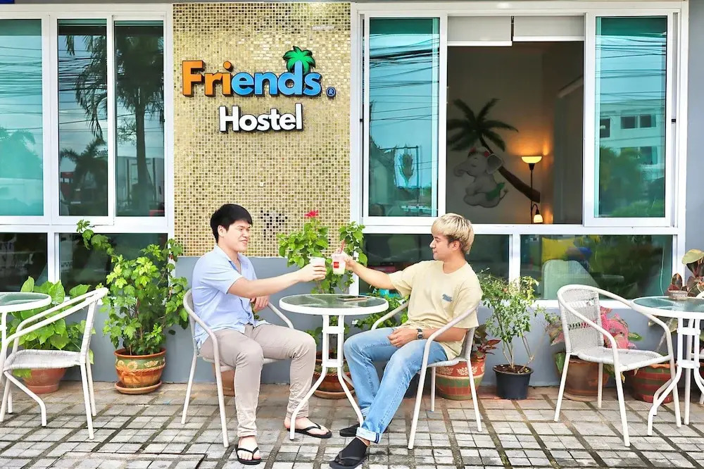 Friends Hostel - Phuket Airport