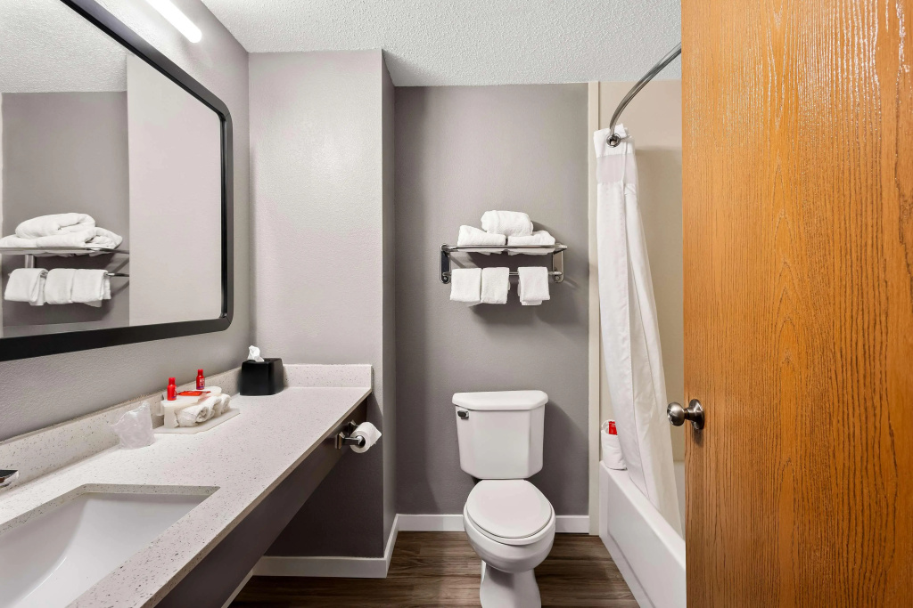 Holiday Inn Express Fremont (Angola Area)