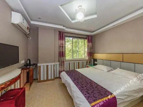 Huangguan 168 Express Hotel Shanghai Waigaoqiao