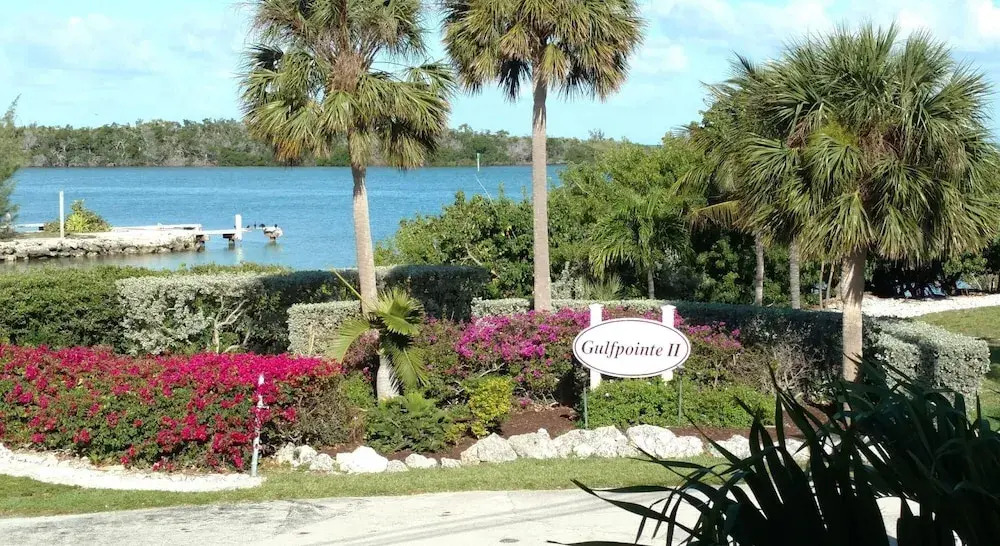 Gulfpointe by Pack and Relax