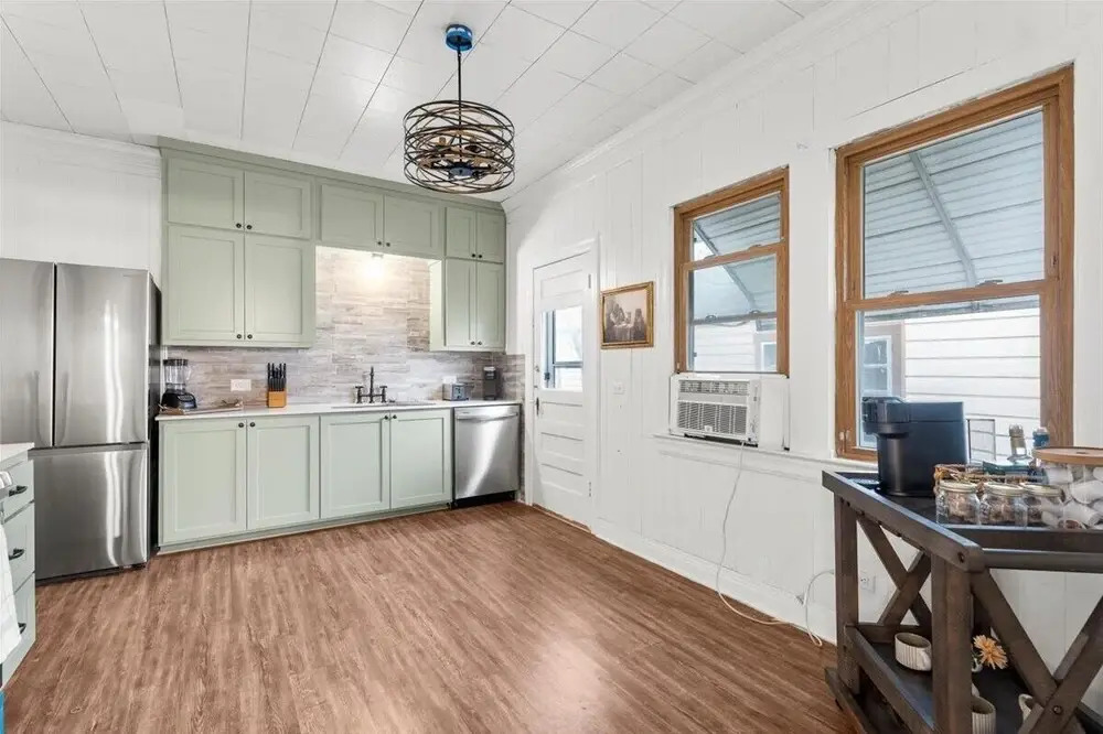 La Nina Charming 3BR Bungalow Pool